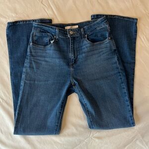 Levi’s Women’s 725 High Rise Bootcut Size 29